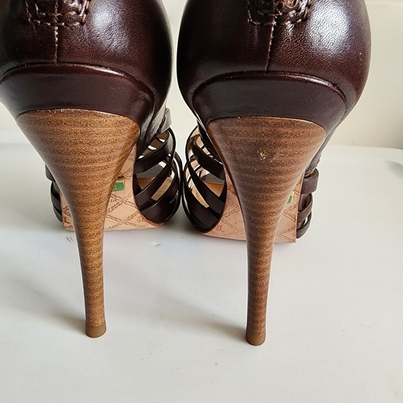 L.A.M.B Brown Strappy Stilettos/Heels Size 8.5 - Picture 3 of 9